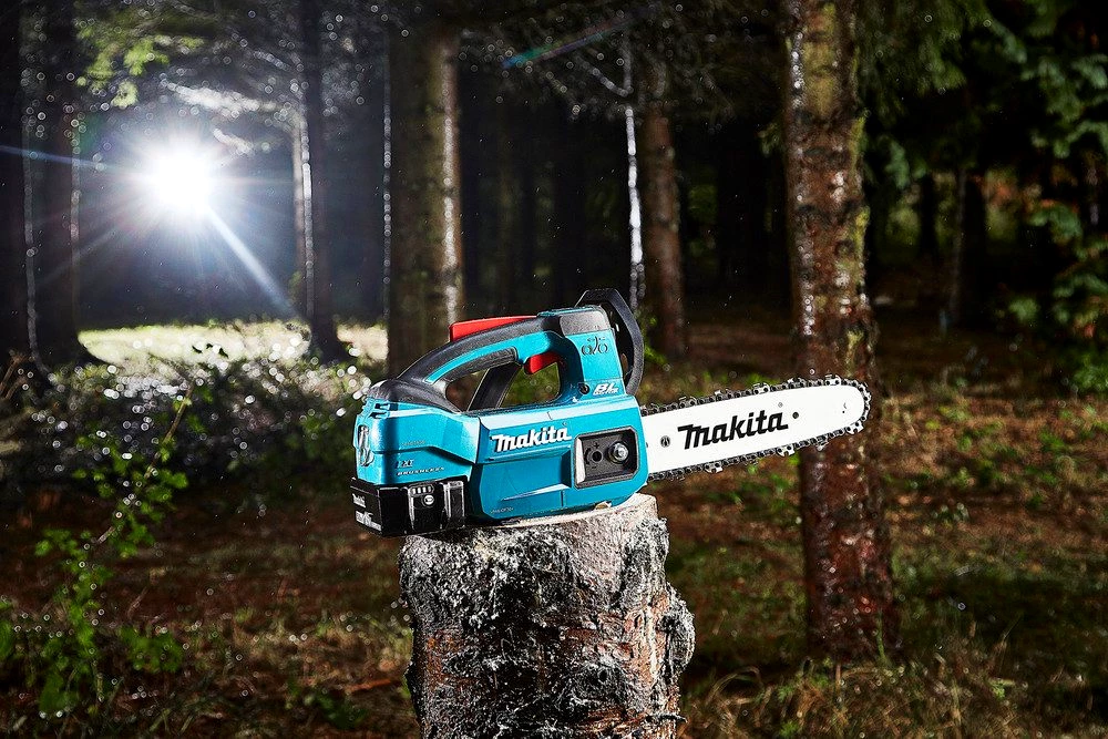 Makita Akku-Kettensäge DUC254Z, 25 cm Schwertlänge, 18V, 24 m/s, ohne Akku und Ladegerät